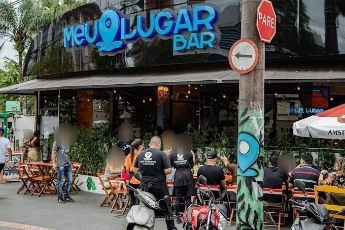 Bar pega fogo em Santos e causa pânico