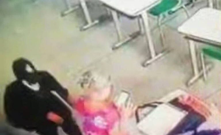 VÍDEO - Imagens mostram ação de adolescente em escola de São Paulo