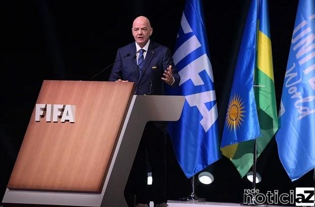 Com candidatura única Gianni Infantino é reeleito presidente da FIFA e promete novidades