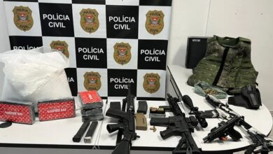 Bandido é preso com armamento de guerra e 'supermaconha' durante operação na Baixada