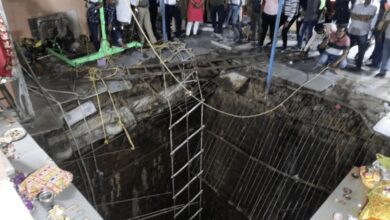 Vídeo - Chão de Templo na Índia desaba e deixa 13 mortos