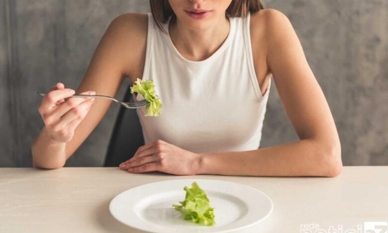 Dietas restritivas podem gerar perigo para a saúde