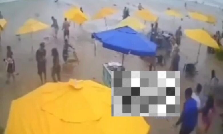 VÍDEO - Ressaca pega banhistas de surpresa em Praia de Guarujá