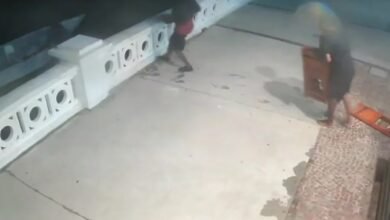 "Piratas" furtaram mesas e cadeiras de quiosque em Santos