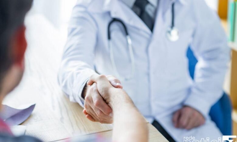 Vai fazer cirurgia? Evite sete erros na escolha do cirurgião