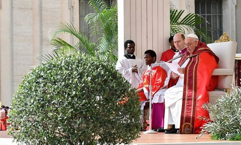 Papa celebra missa do Domingo de Ramos