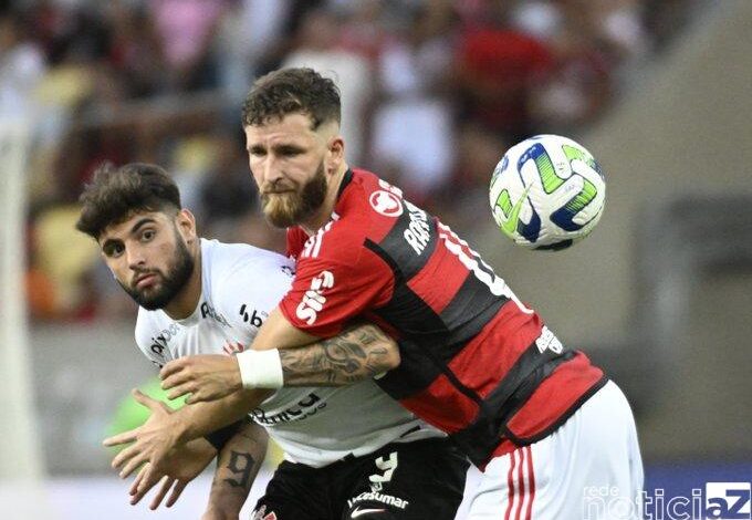 Corinthians perde nos minutos finais para o Flamengo e segue no Z4 do Brasileirão