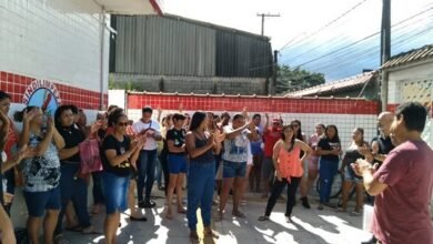 Greve dos profissionais da limpeza nas escolas municipais de Cubatão provoca suspensão de aulas