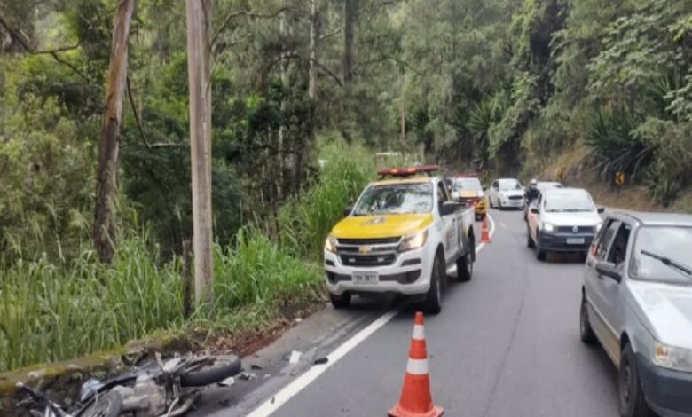 Simulado é realizado em São Sebastião para alertar motociclistas sobre riscos no trânsito