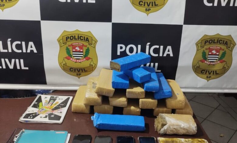 Dupla é presa com 18 tijolos de maconha prontos para a venda em Praia Grande