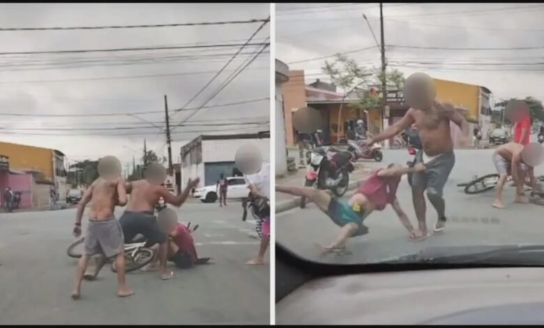 Homem é espancado após ser acusado de roubo de motocicleta
