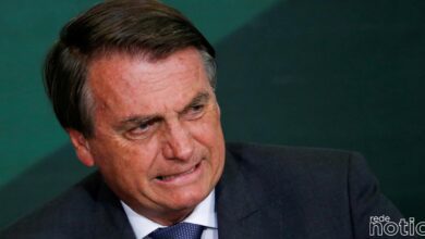 Após fake news da vacina, Bolsonaro pede desculpas