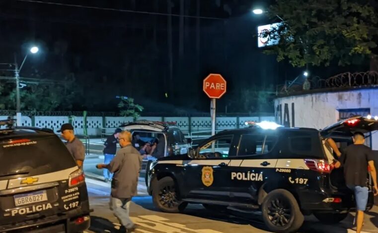 Baile funk é interrompido pela Polícia em Guarujá