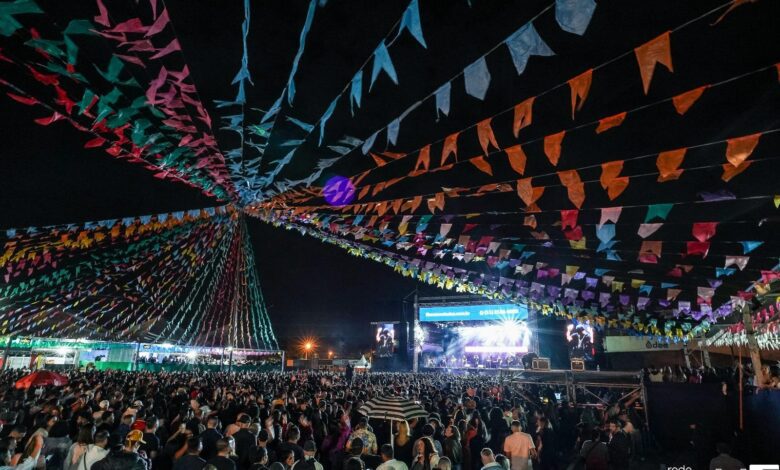 Zé Neto e Cristino e Gustavo Mioto estão no segundo final de semana da Festa Julina de Jundiaí