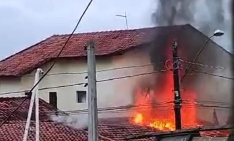 Casal de idosos morre asfixiado após incêndio