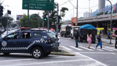 Prefeitura de São Vicente autua 15 caminhões irregulares em julho