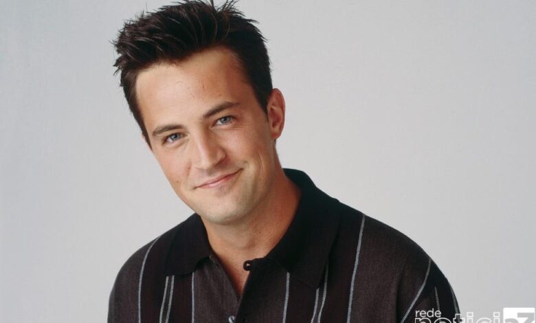 Ator Matthew Perry, o Chandler de Friends, morre aos 54 anos