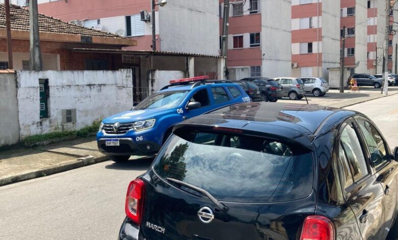 Guardas municipais de Santos recuperam carro roubado na Zona Noroeste