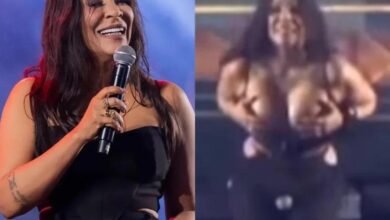 VÍDEO - Cantora do Calcinha Preta mostra os seios para o público em show