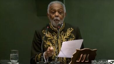 Gilberto Gil é 'imortalizado' na Academia Brasileira de Letras