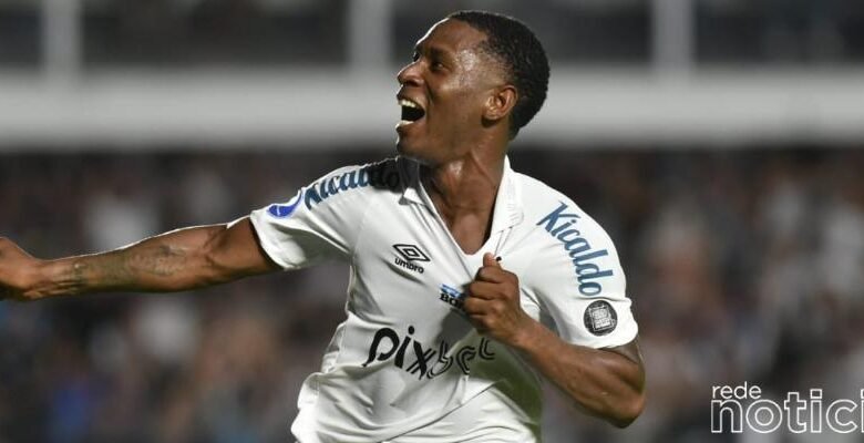 Santos sofre, mas busca a virada e vence a Universidad Católica-EQU pela Sul-americana