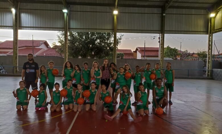 APAB disponibilizam aulas de basquete feminino Sub-11