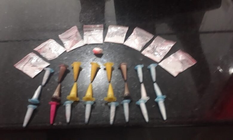 Comerciantes são presos em flagrante por tráfico de drogas