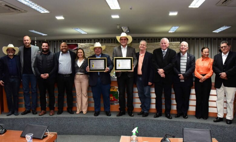 Prefeitura de Barretos entrega dois títulos de Cidadão Honorário em Barretos