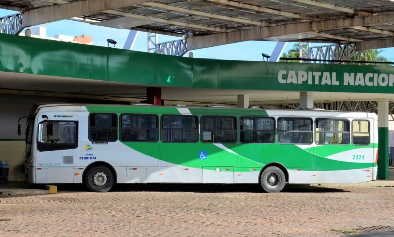 Transporte coletivo gratuito para a população aos sábados