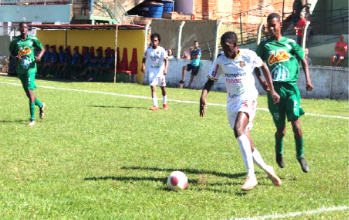 Barretos vence e segue líder do grupo 16