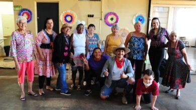 Grupo de idosos realiza comemoração junina no CRAS III