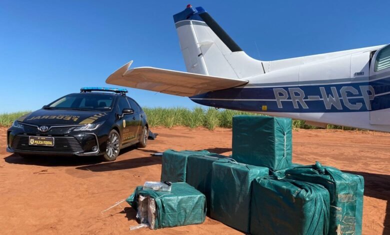 VÍDEO - Avião com meia tonelada de cocaína é interceptada