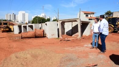 Prefeito em exercício, Dr. Gustavo Sasdelli, visita obras antienchentes