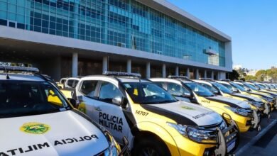 Polícia recupera veículo e prende três homens por furto