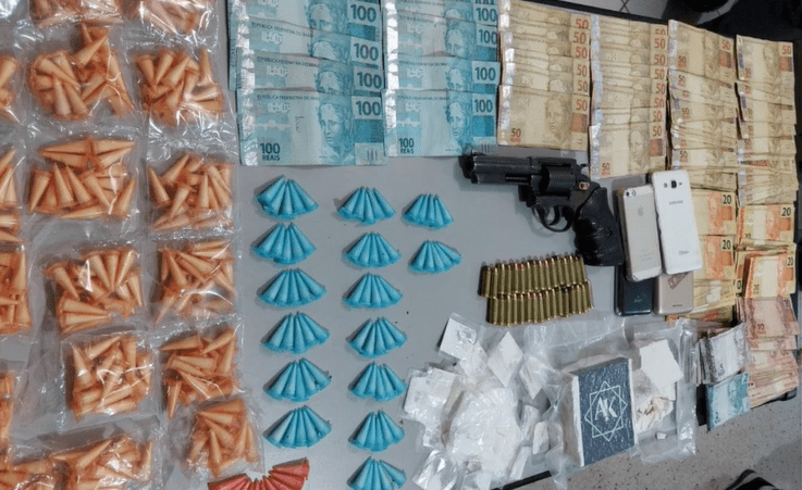 Casal é preso com mais de 2 quilos de cocaína