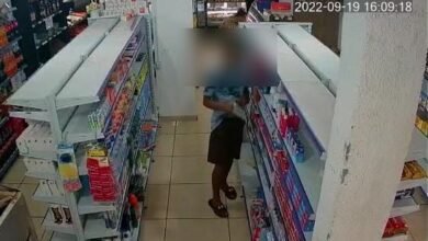 VÍDEO: Homem é detido furtando desodorante em mercado