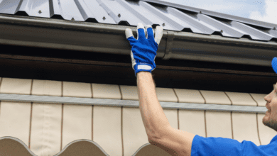 Homem de 68 anos fica gravemente ferido após cair do telhado Homem de 68 anos fica gravemente ferido após cair do telhado