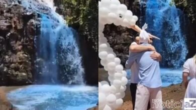 Casal tinge cachoeira de azul em chá de revelação no Mato Grosso