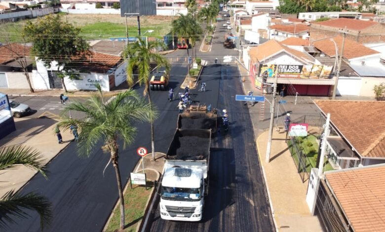 Barretos inicia recapeamento da Avenida 43