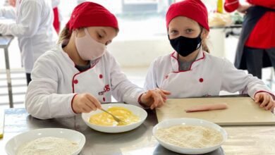 Lugar de crianças é na cozinha: conheça os benefícios do curso de gastronomia para os pequenos