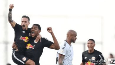 Bragantino goleia o Athletico-PR e respira aliviado no Brasileirão