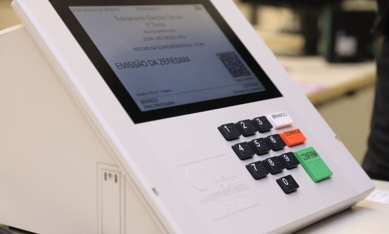 Urnas começam a ser preparadas para o segundo turno