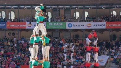 Torneio de torre humana chega a 13 metros na Espanha