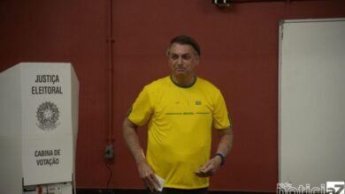 Bolsonaro vota em escola municipal no Rio de Janeiro