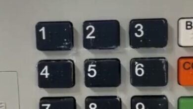 cola na urna eletrônica