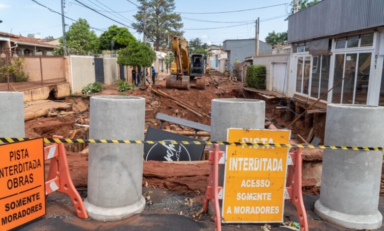 Ruas seguem interditadas devido aos danos causados pela chuva