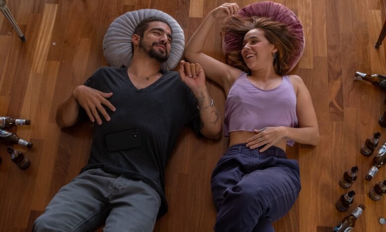 Do Brasil para o mundo: Depois do Universo e Esposa de Aluguel estão no Top 10 global de filmes de língua não-inglesa mais assistidos na Netflix