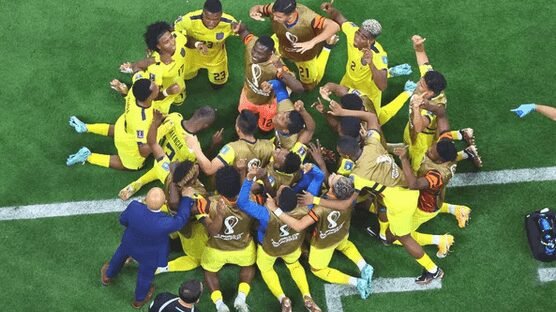 A Copa do Mundo começa com o Equador batendo o Qatar