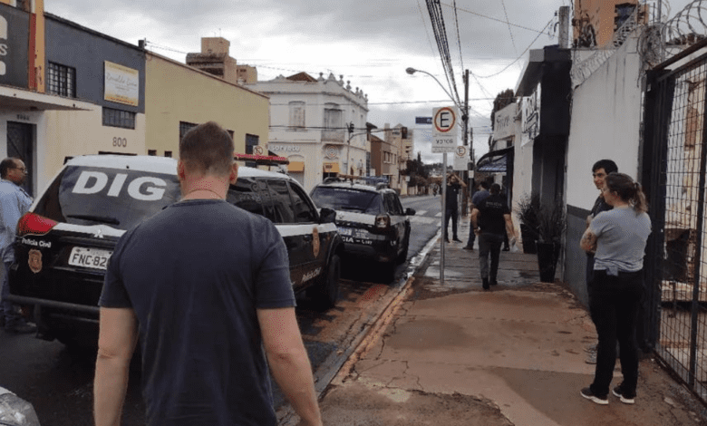 Polícia Civil cumpre mandados de busca e apreensão em financeira de BarretosPolícia Civil cumpre mandados de busca e apreensão em financeira de Barretos