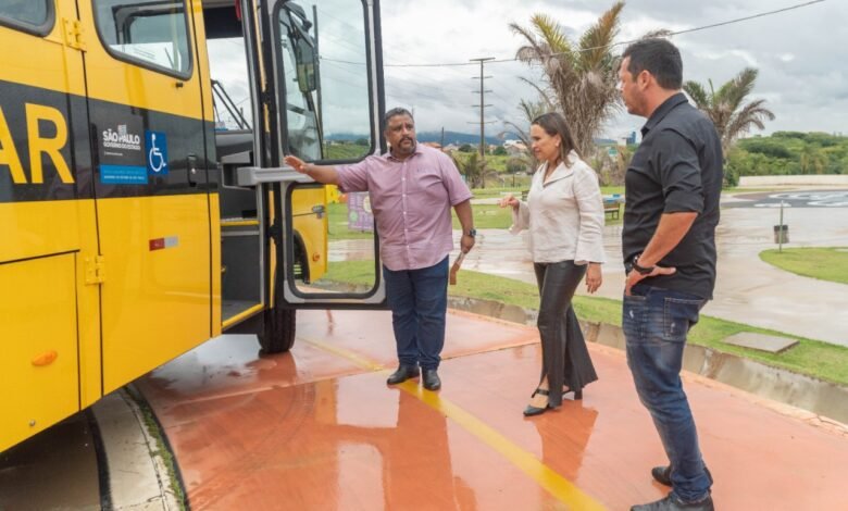 Prefeitura recebe ônibus escolar do Governo do Estado de São Paulo